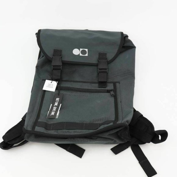 State Unisex Backpack Gray Flap Zip Top Multi Pock main image 7